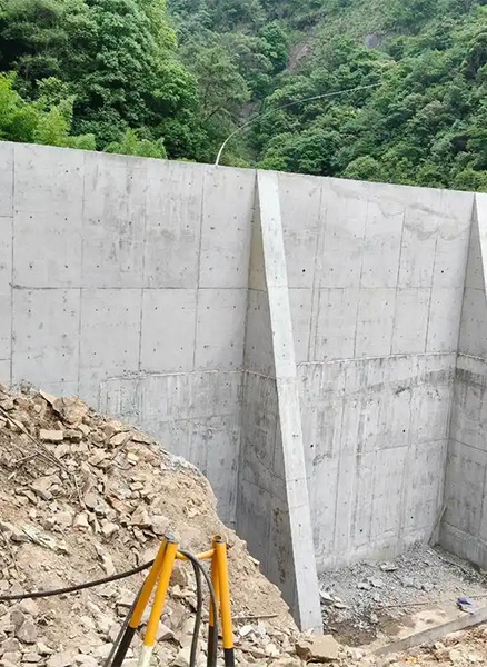 天津重力式挡土墙